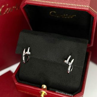 Сережки у стилі Cartier Juste un Clou